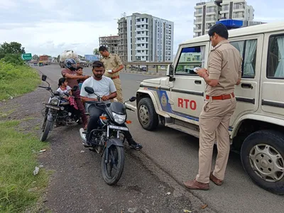 ગ્રીનલેન્ડ ચોકડી અને માલિયાસણ પાસે rtoનું ચેકિંગ