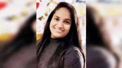 મુંબઇમાં ચાલુ ટ્રેનમાંથી પડી જતાં કચ્છી યુવતીનું મૃત્યુ